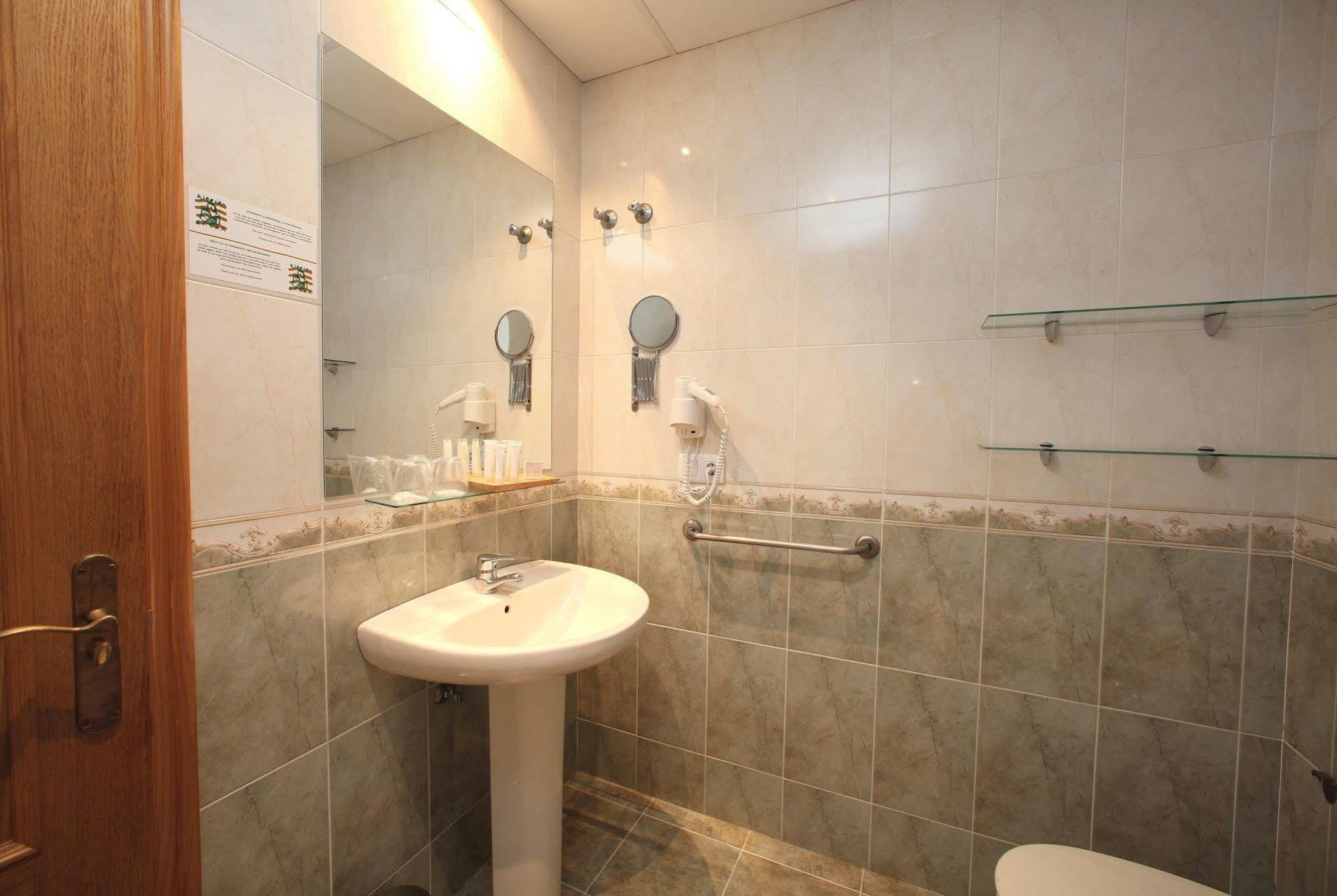 Hotel Ribeira Sacra Monforte De Lemos Buitenkant foto