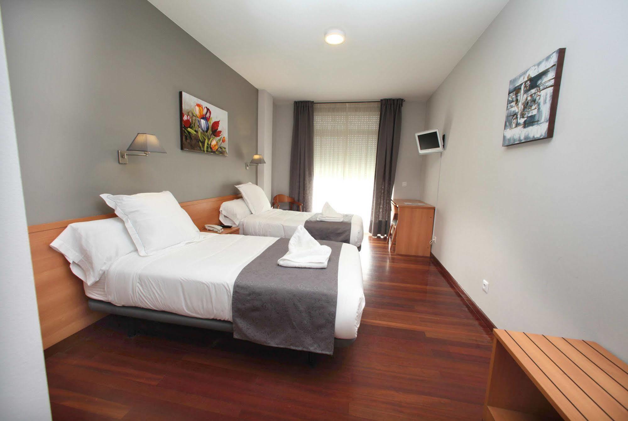 Hotel Ribeira Sacra Monforte De Lemos Buitenkant foto